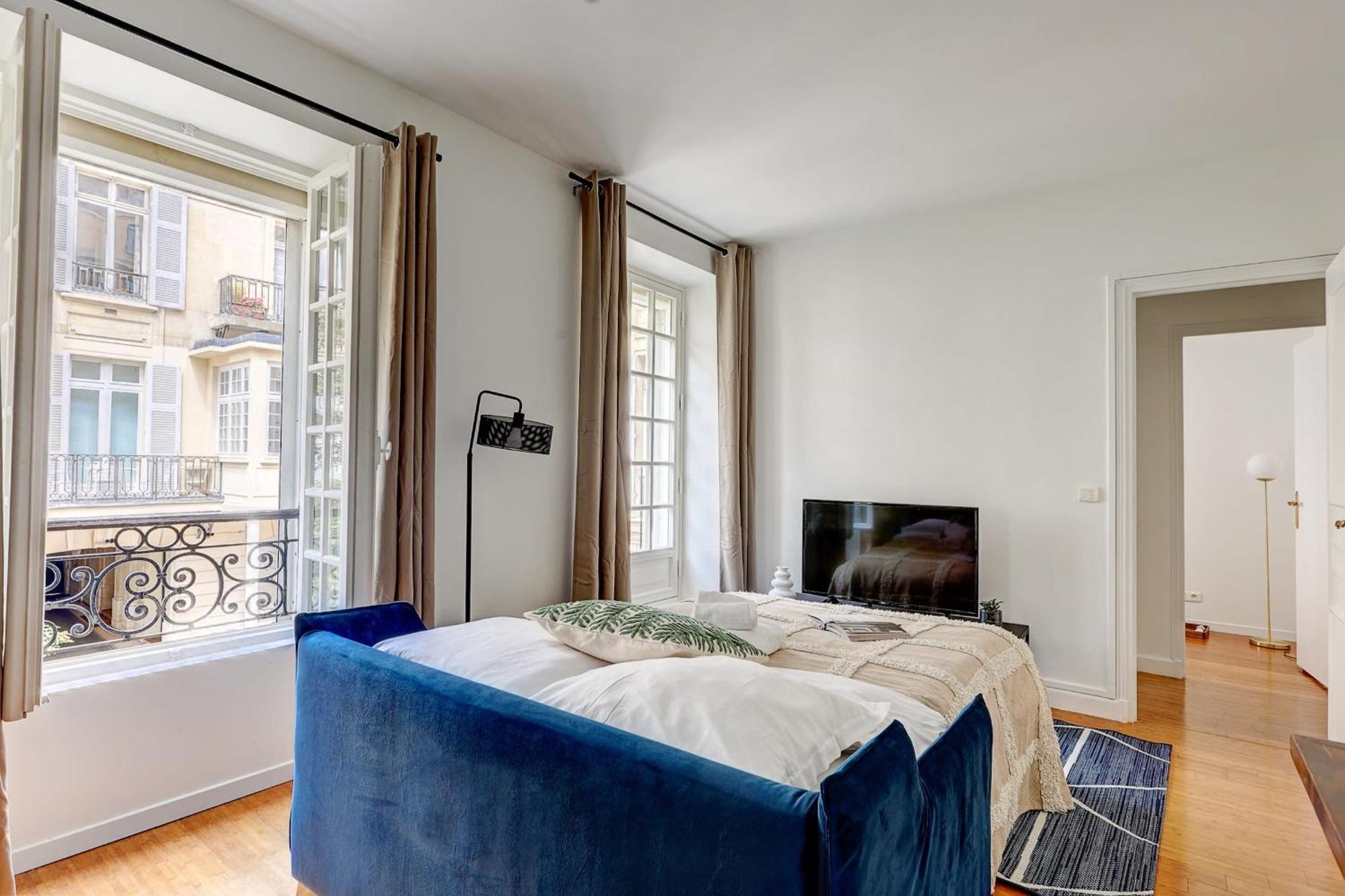 Champs-Elysees - 2Br With Balcony - Cityapartmentstay Paris Eksteriør billede