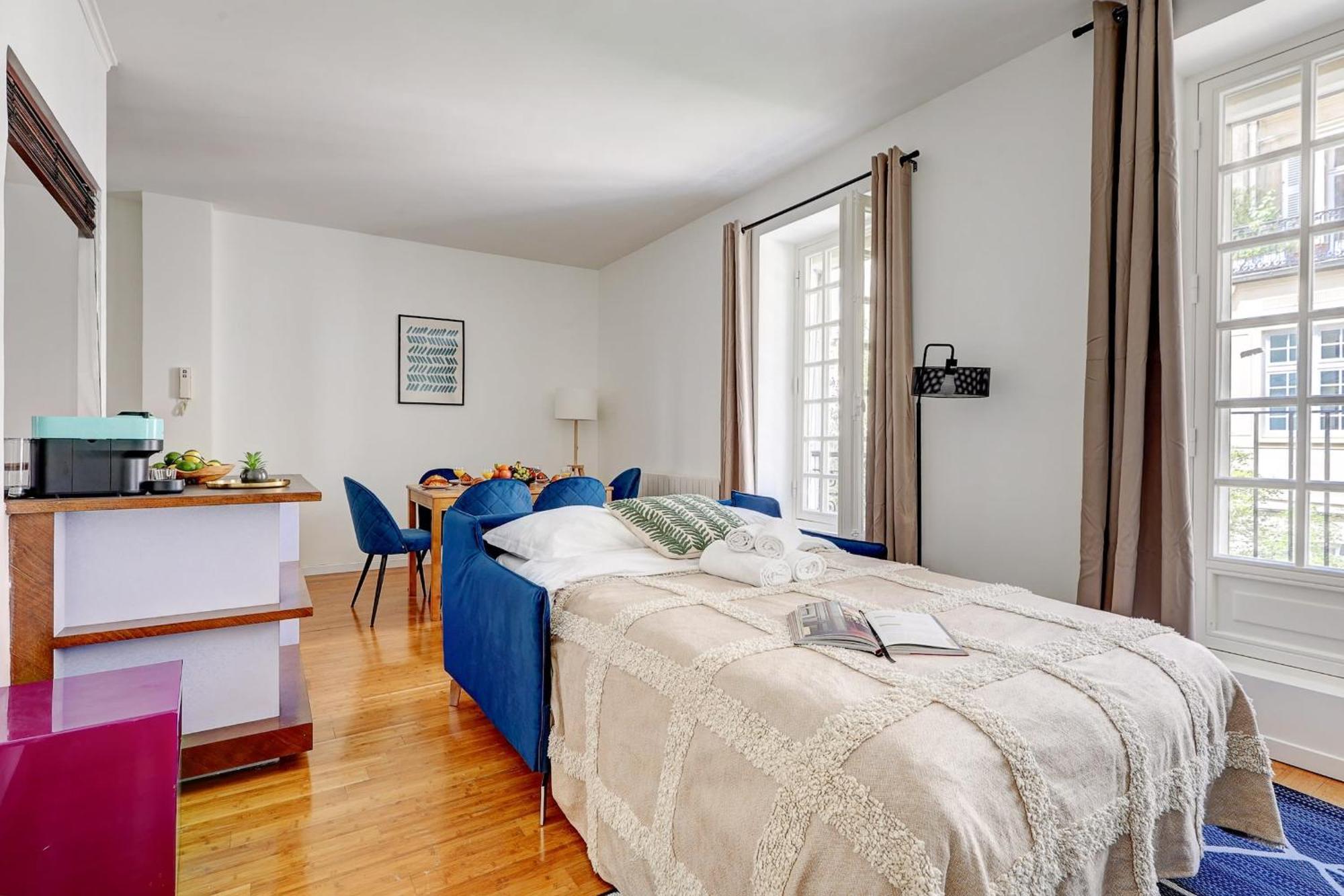 Champs-Elysees - 2Br With Balcony - Cityapartmentstay Paris Eksteriør billede