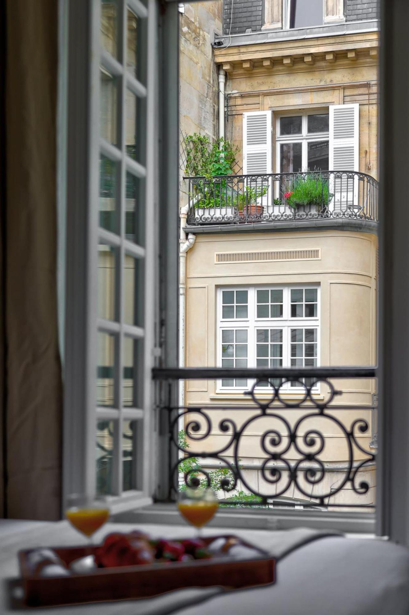 Champs-Elysees - 2Br With Balcony - Cityapartmentstay Paris Eksteriør billede