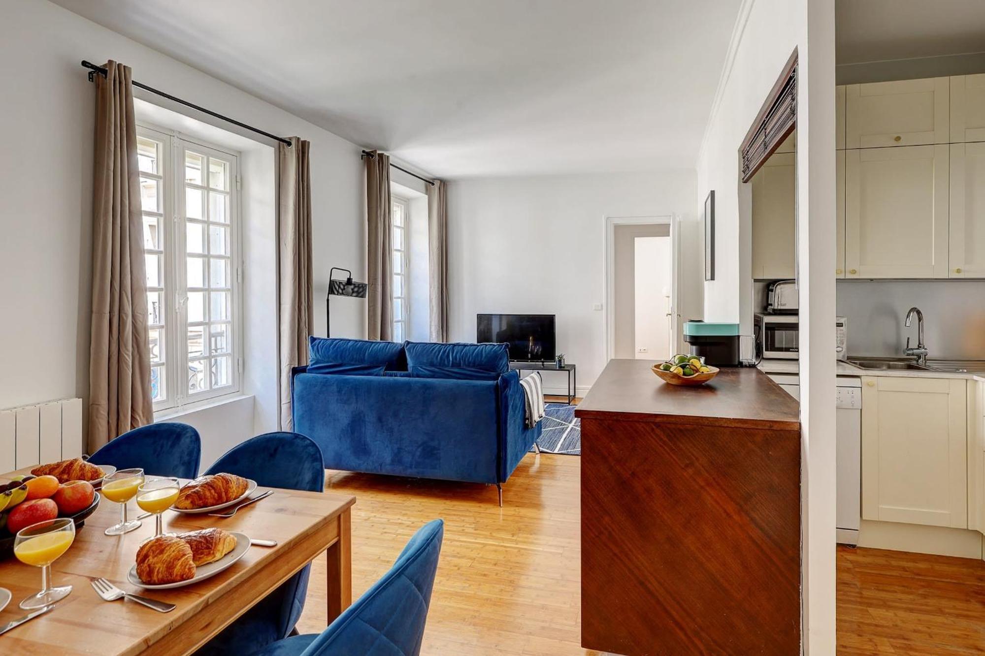 Champs-Elysees - 2Br With Balcony - Cityapartmentstay Paris Eksteriør billede
